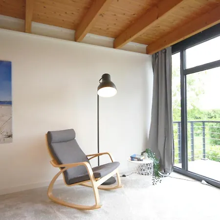 Mit Blick Ueber Felder Und Golfplatz * Ratekau