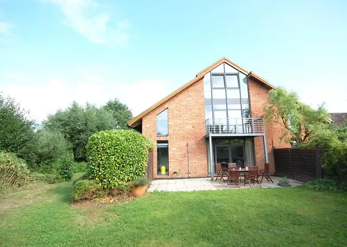 Mit Blick Ueber Felder Und Golfplatz 펜션 라테카우